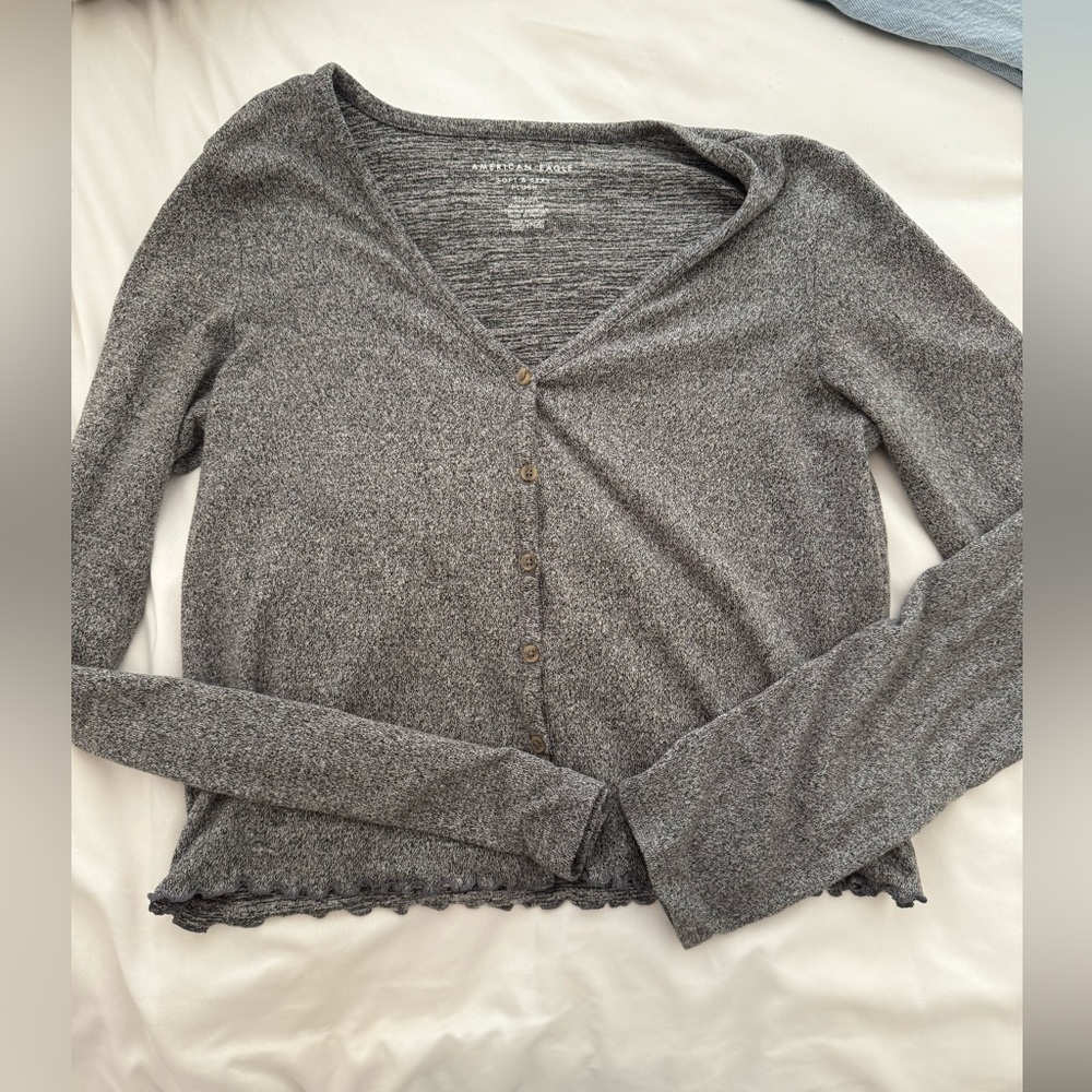 American Eagle Gray Long sleeve Tee